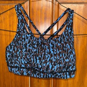 Lululemon Sports Bra Blue Black Geometric Crossback Size 6 Removable Pads